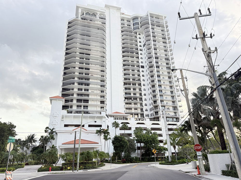 Jackson Tower condo photo 2